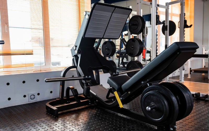 8 Best Leg Machines at the Gym for Leg Day