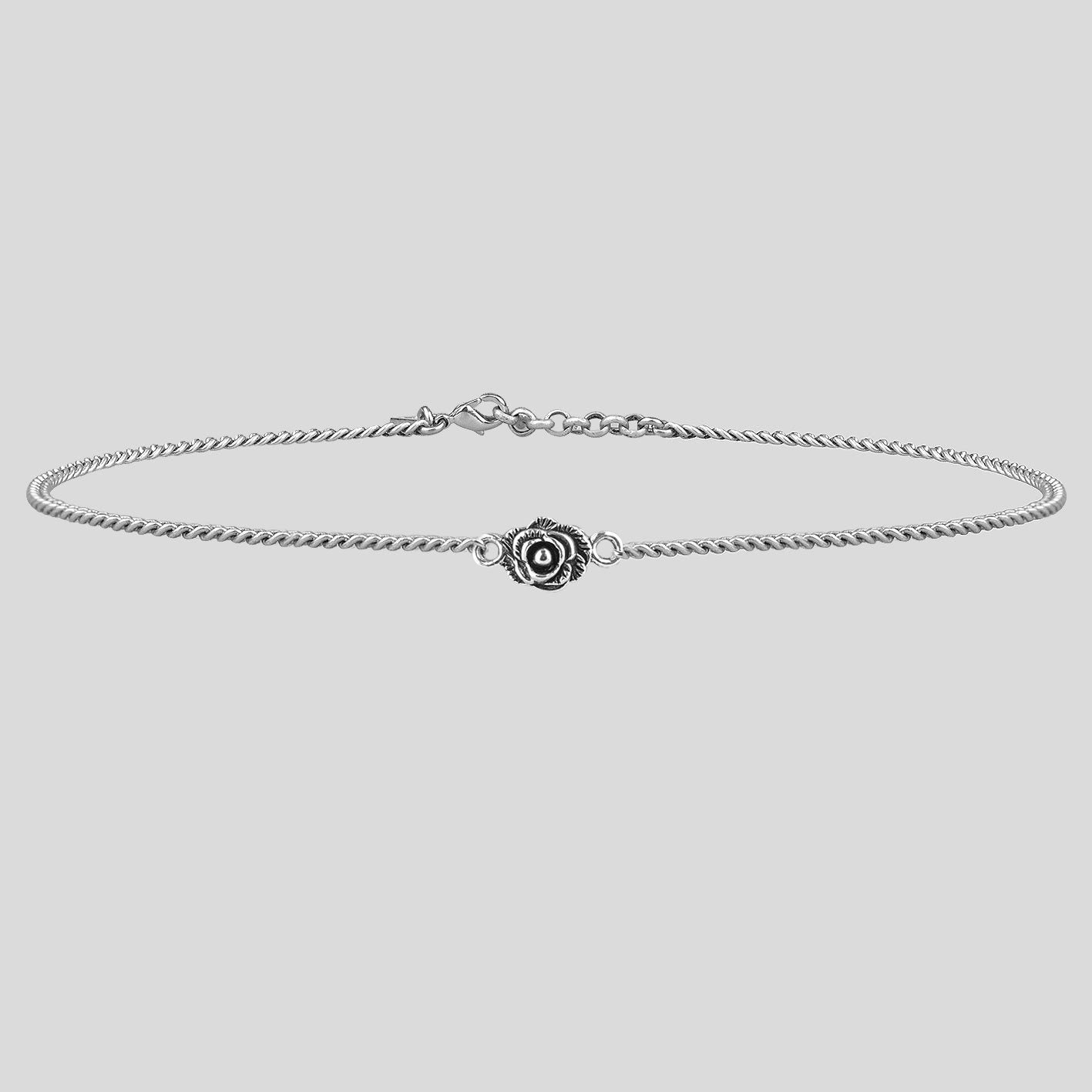 Mae. Little Rose Silver Chain Choker