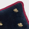 Almohada con flecos de abeja bordada, terciopelo de algodón azul marino