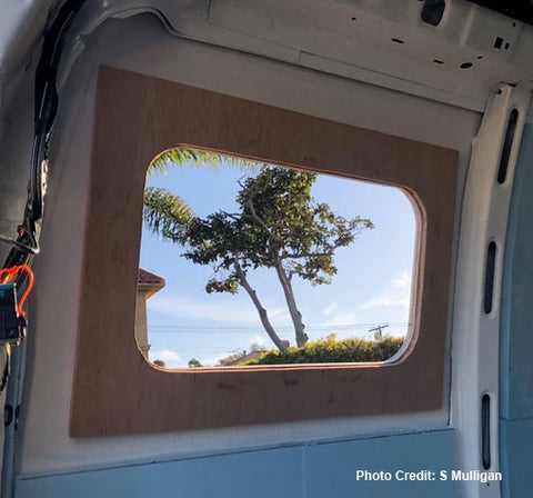 support for arctic tern window