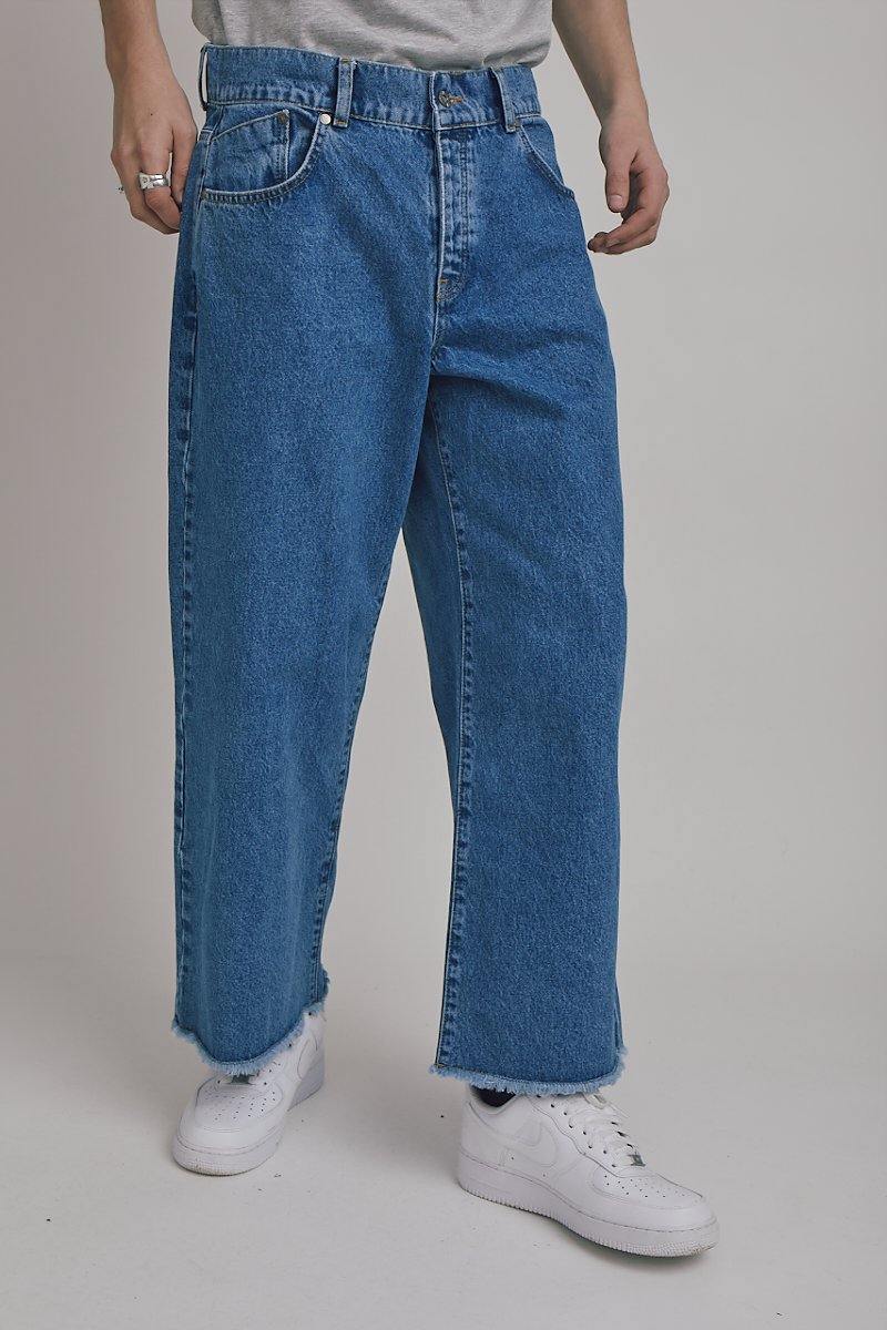 ragged jeans