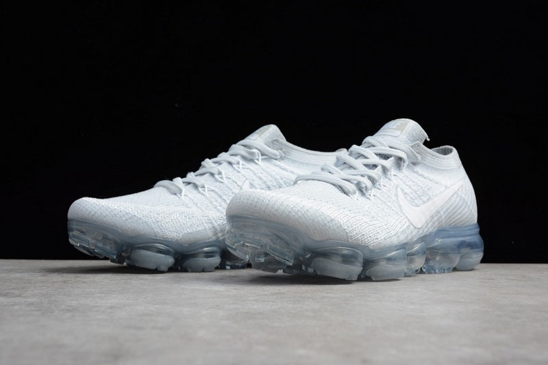 vapormax all white