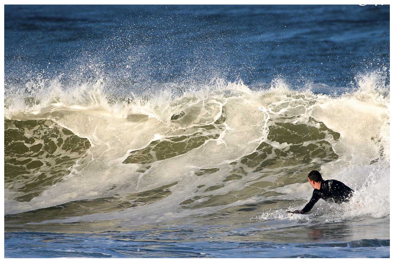 pk.duncan ryder  bodysurfing and handboarding at the zuma beach califorina 