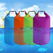 No more worries about your stuff getting wet! Check out these awesome looking waterproof bags ♥