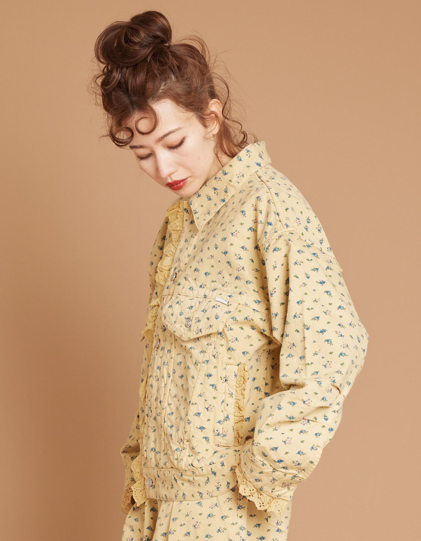 little sunny bite (リトルサニーバイト) Flower print denim jacket