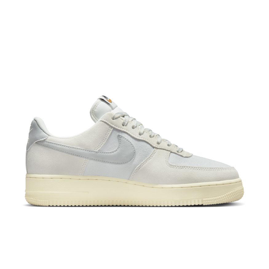 Nike Air Force 1 '07 LV8