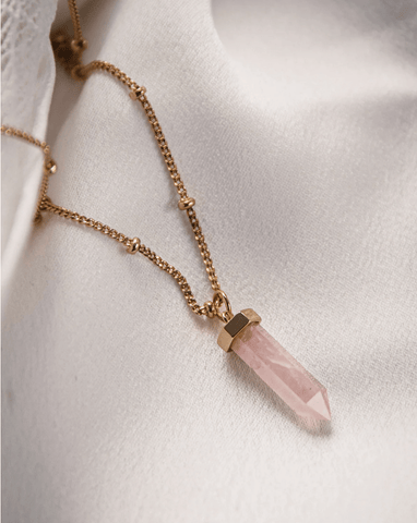 collier namaka quartz rose bienfaits sur chakra du coeur
