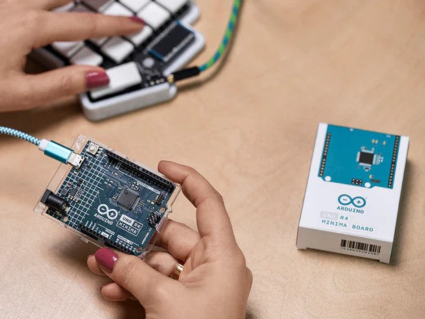 Unveiling the Arduino UNO R4: A Comprehensive Review