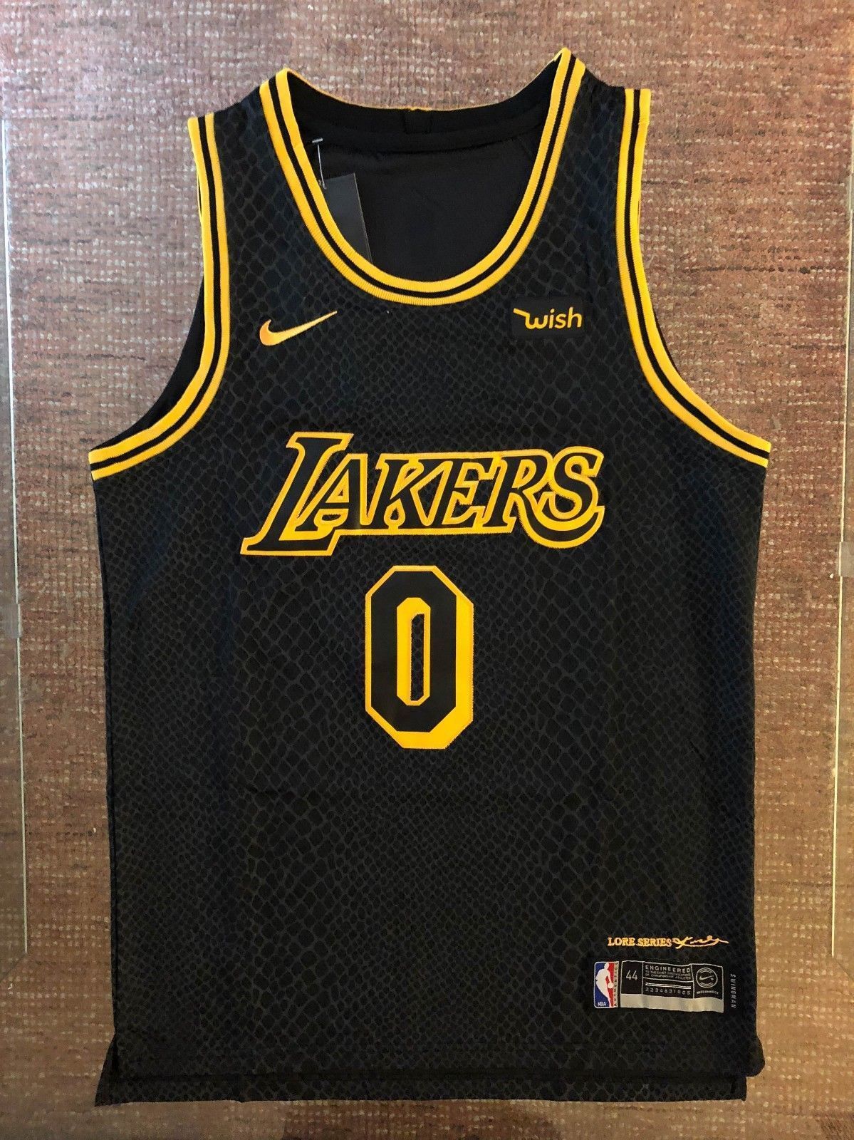 black lakers jersey kuzma