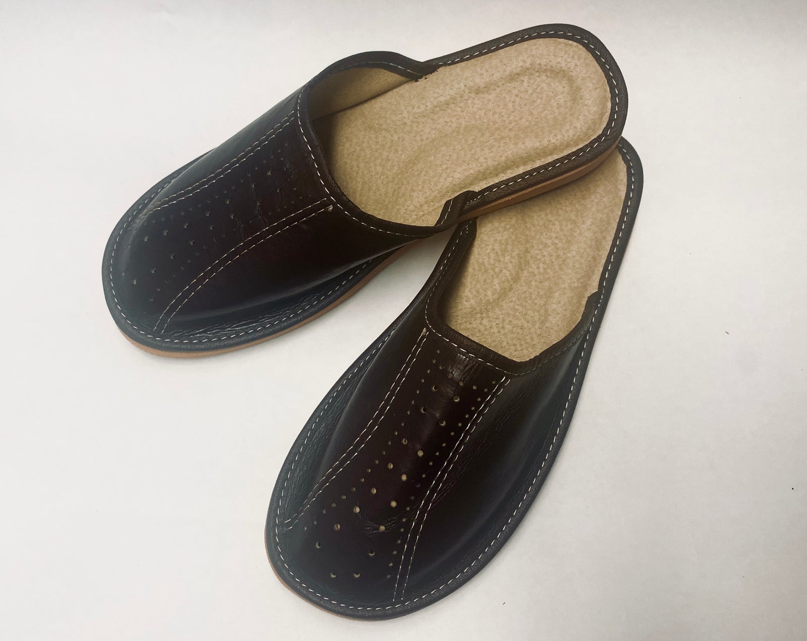 Men’s Leather Slippers – Polish Vibes