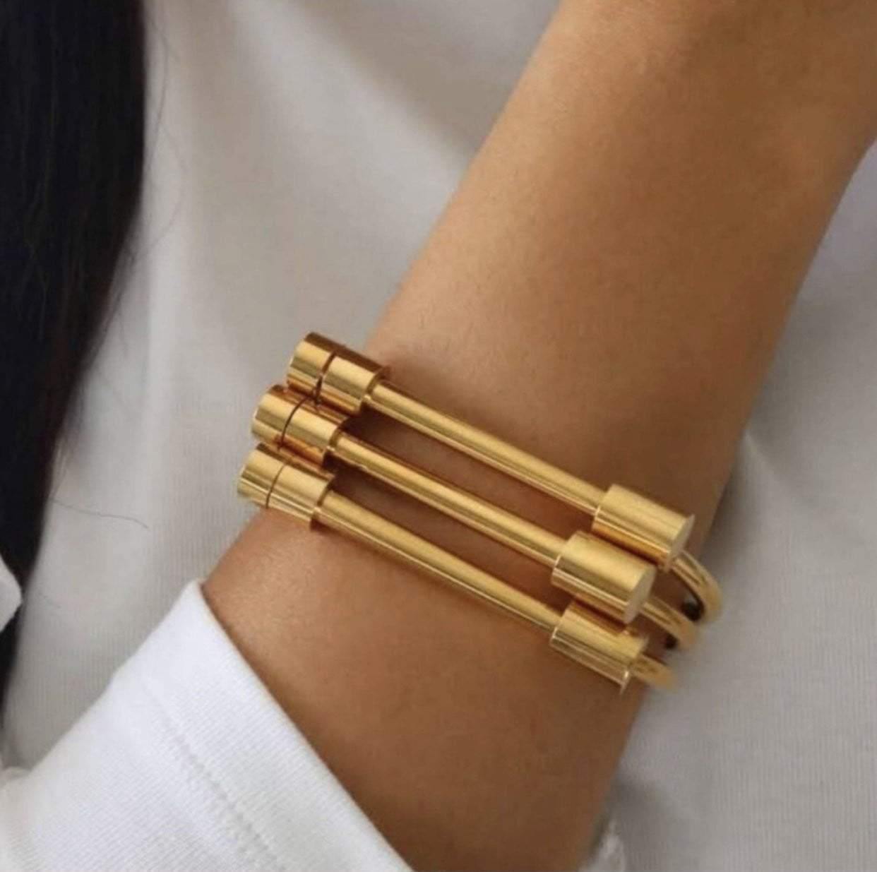 Cartier love and Tiffany T ❤️ | Fashion bracelets, Gold jewelry fashion, Mens  gold bracelets