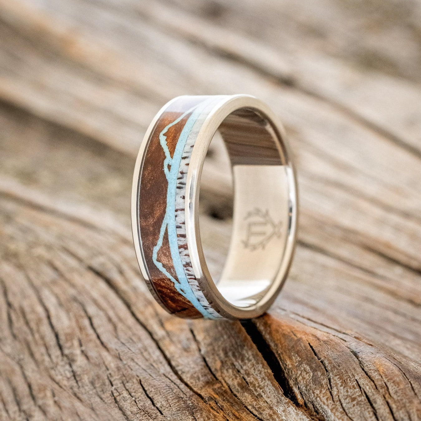 Sterling Silver or Gold Wedding Rings: Which One Is Right For You | by  Stonex Jewellers | Medium