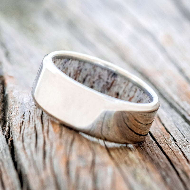 ANTLER LINED WEDDING BAND Staghead Designs   SQU 57 T 5 800x 