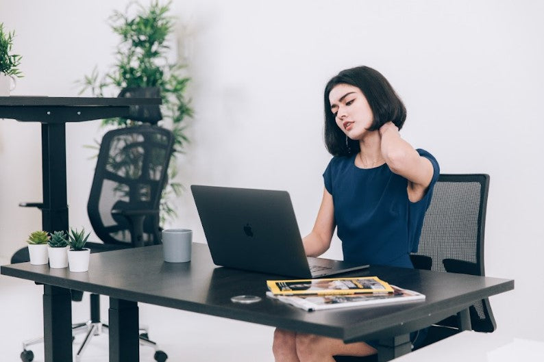 woman with neck pain