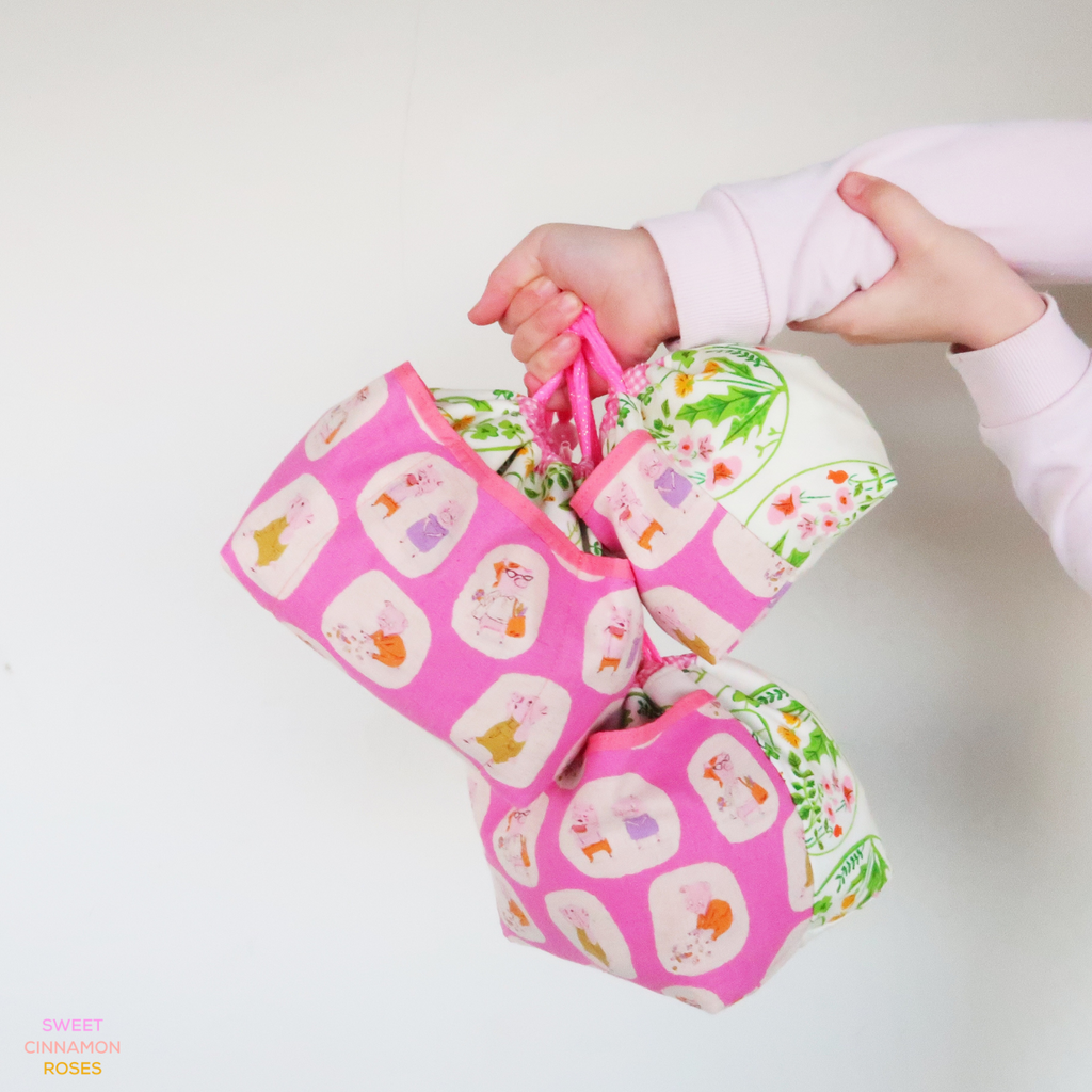 Sweet Cinnamon Roses - Wee Braw Bag, step-by-step sewing pattern