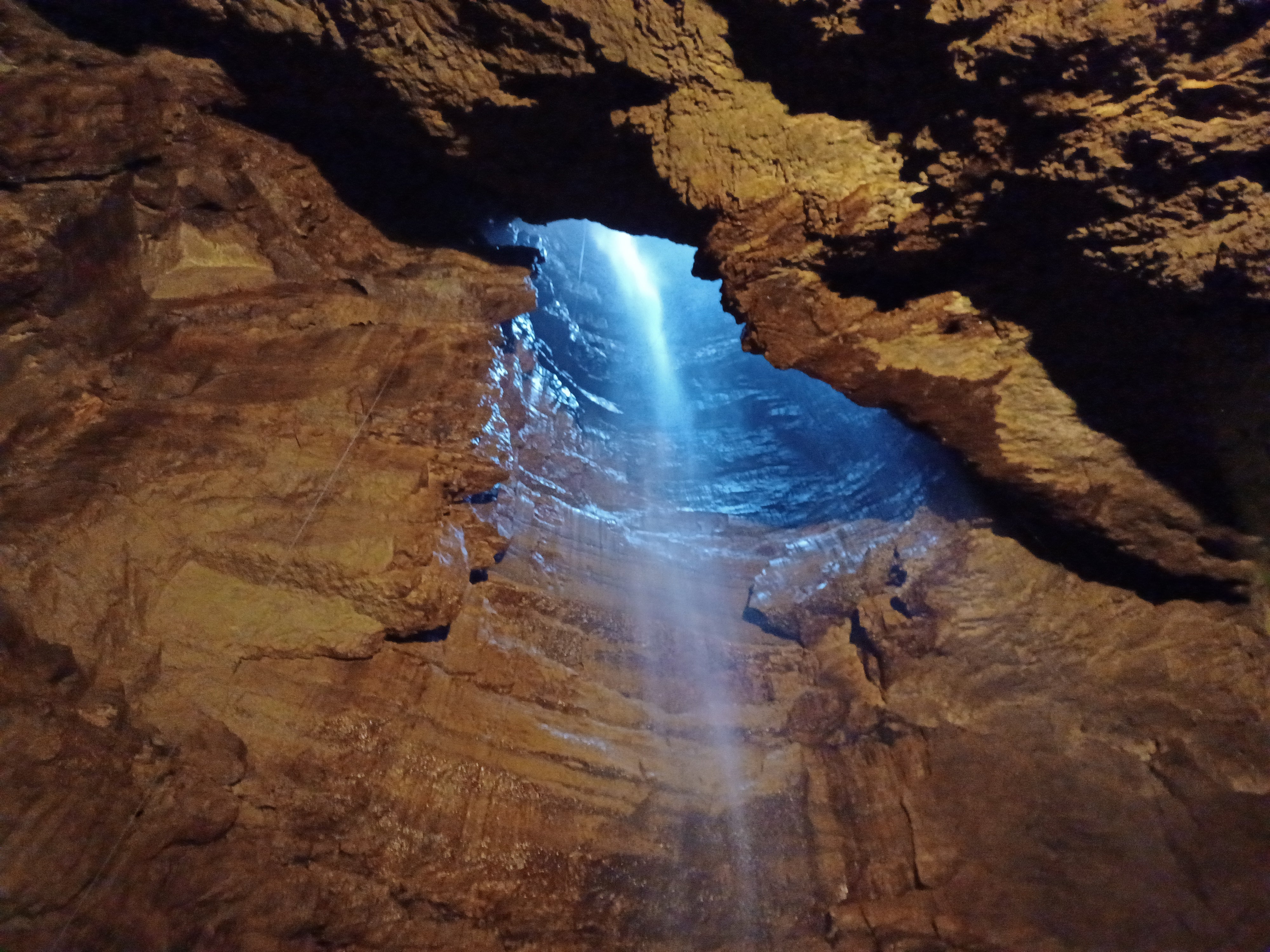 gaping gill