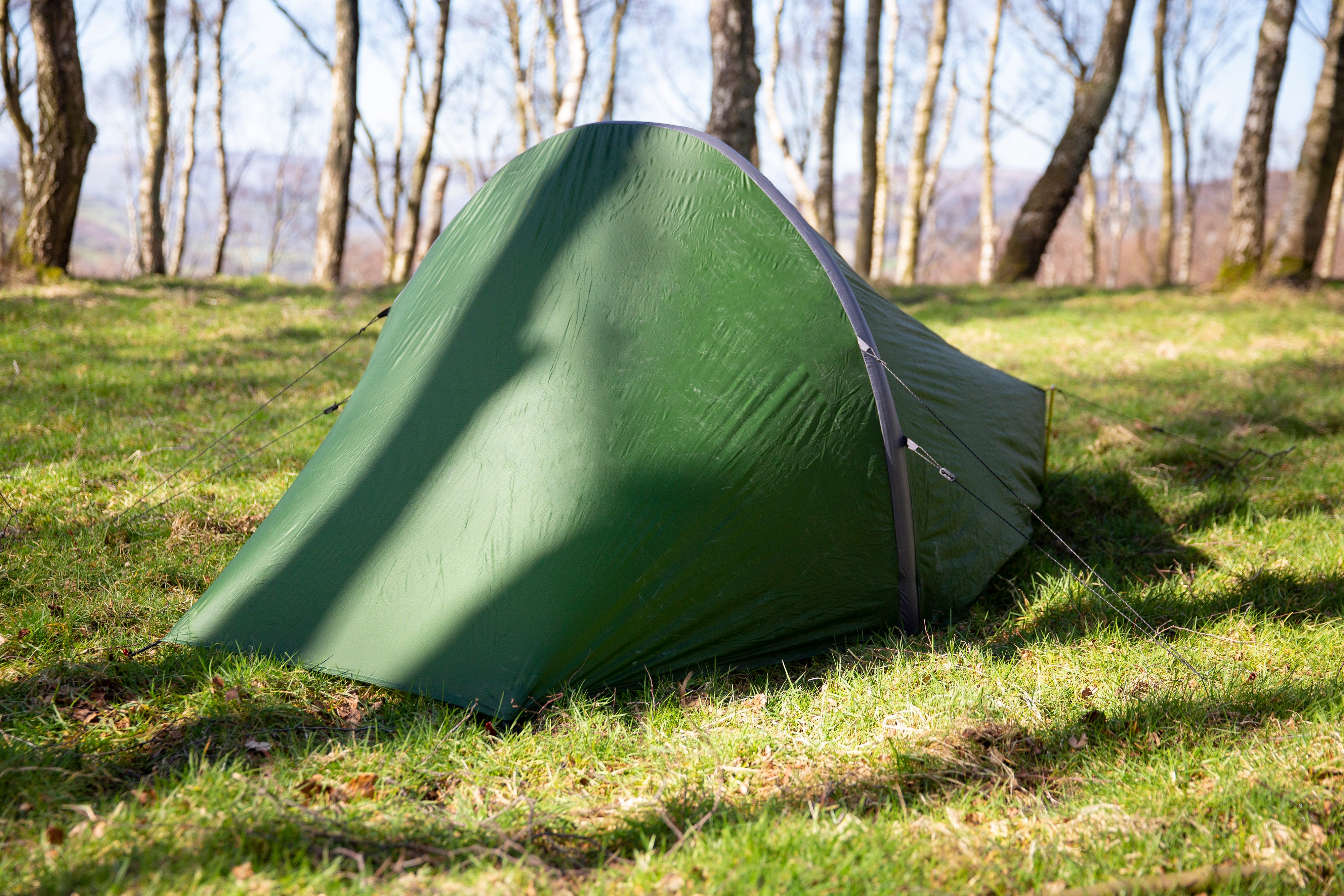 Lightweight one person backpacking tent with inflatable pole technology