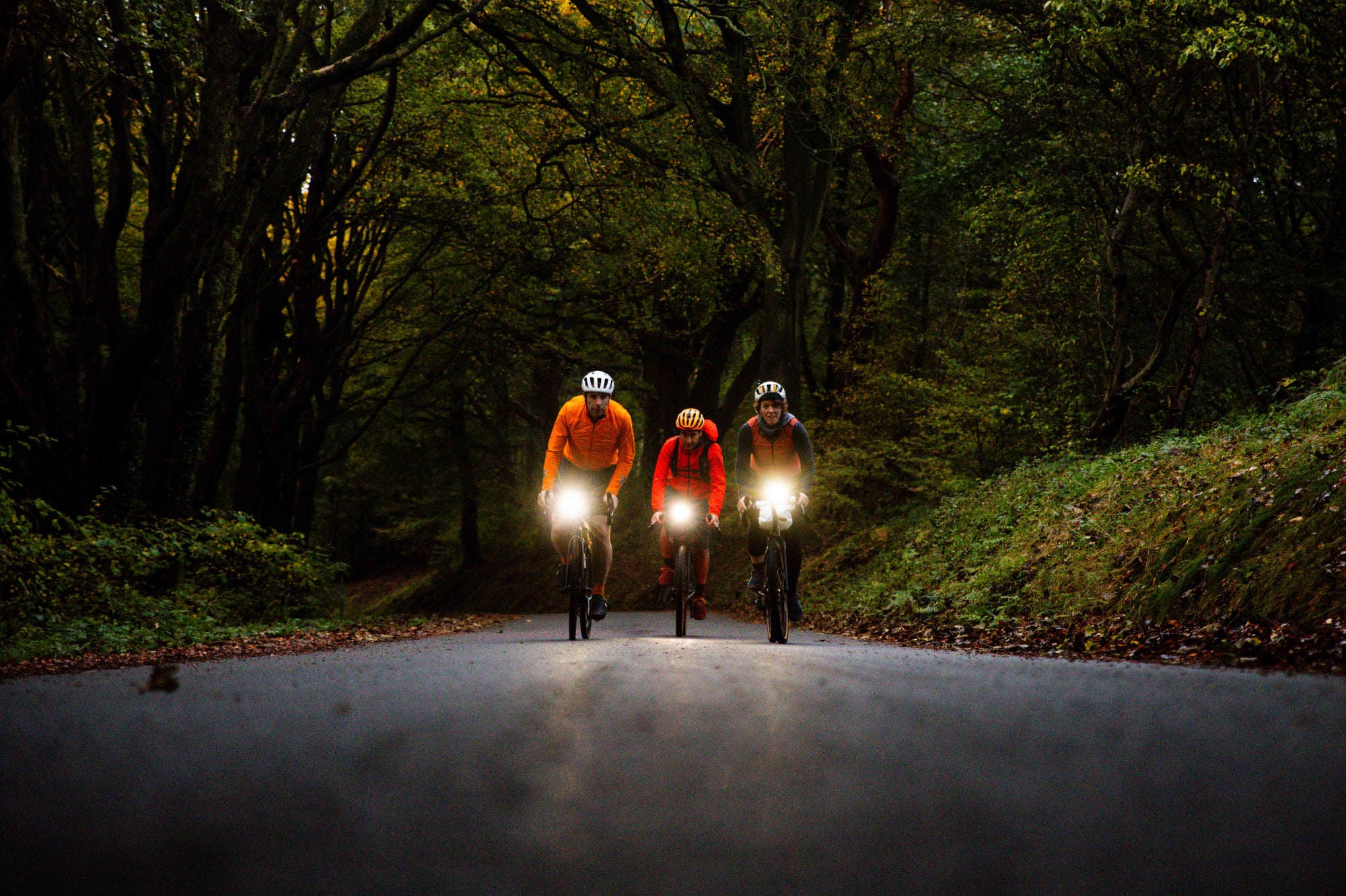 Mark Beaumont, Markus Stitz and Jenny Graham bikepacking Oliver's Mount in Scarborough