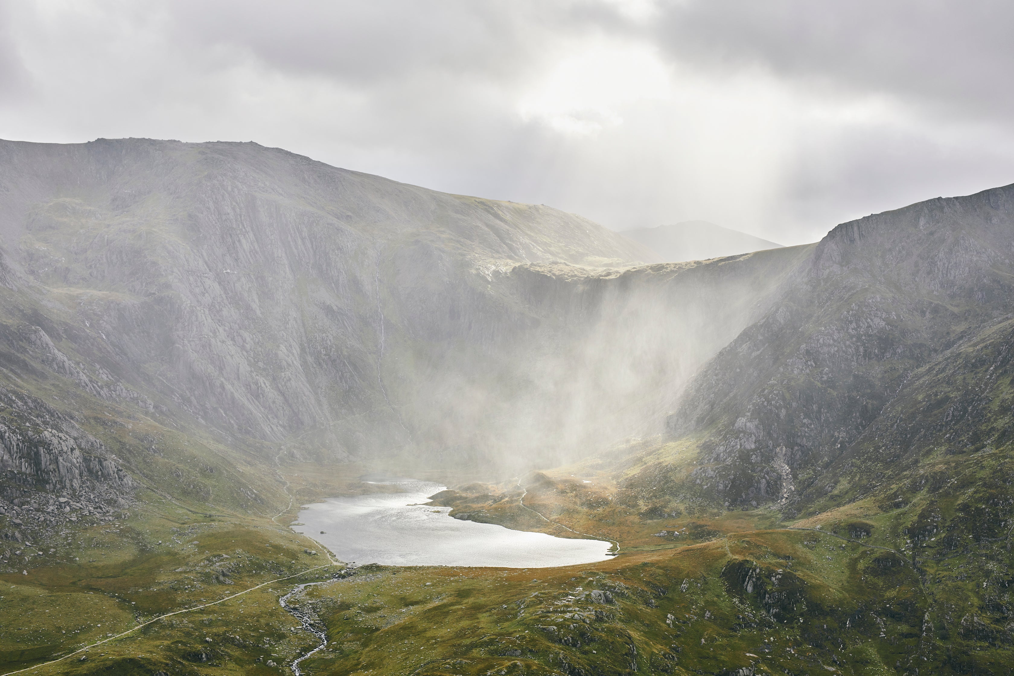 snowdonia lake