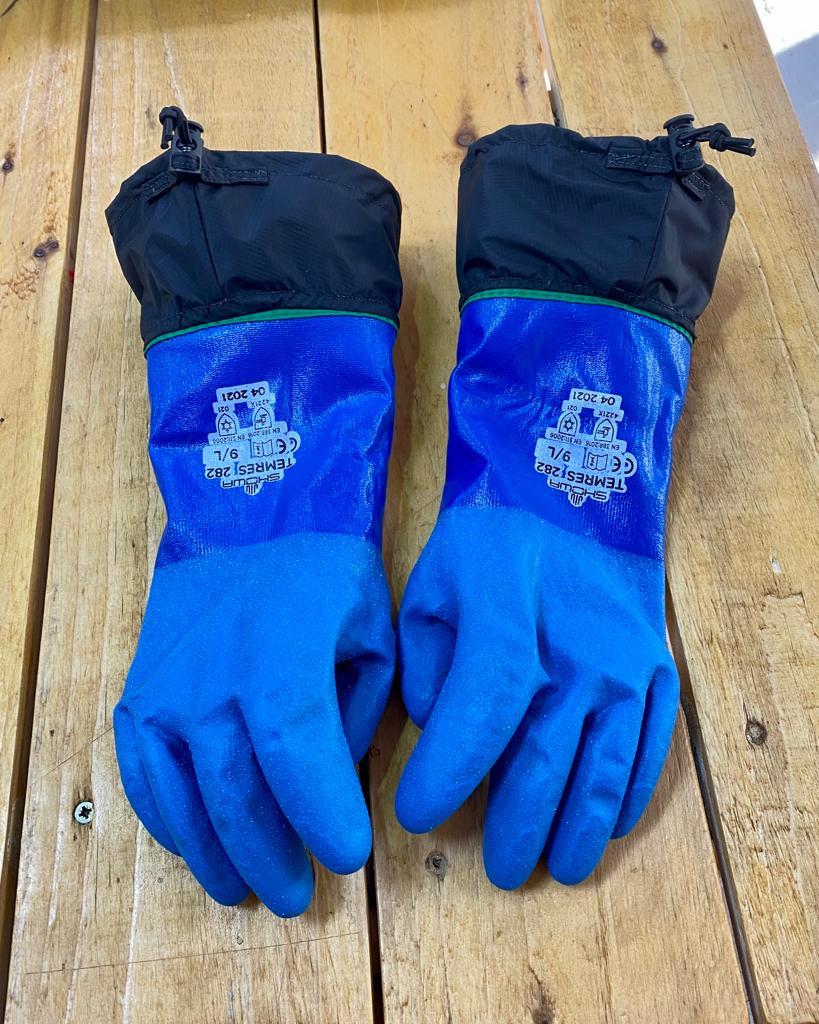 modified mountaineering glove