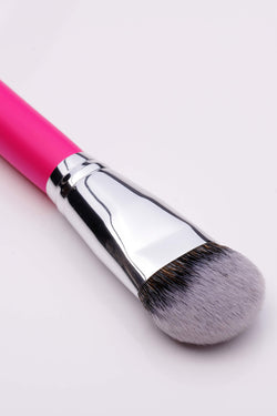 wide makeup brush