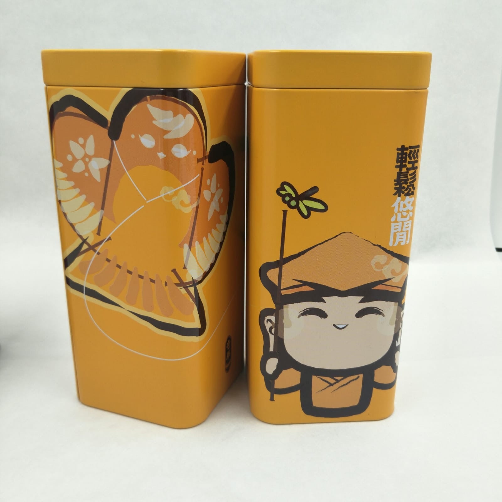 Almond Biscuits Gift Box 奇禮杏仁餅 - Kee Wah Bakery