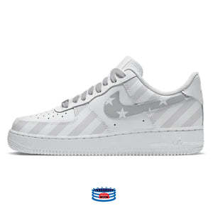 Encantador clon pavimento Estrellas y rayas" Nike Air Force 1 Low Zapatos – Stadium Custom Kicks