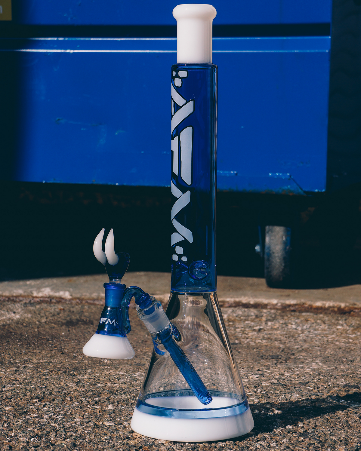 6” Frosted Blue Beaker Bong