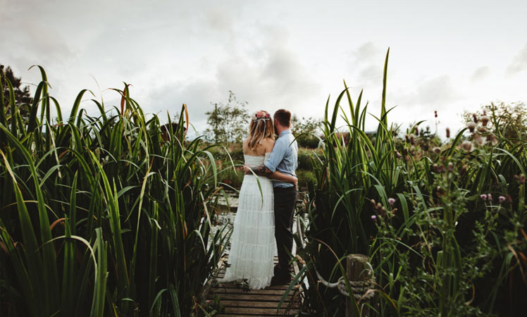 Roulotte Retreat Scotland for a nature inspired wedding