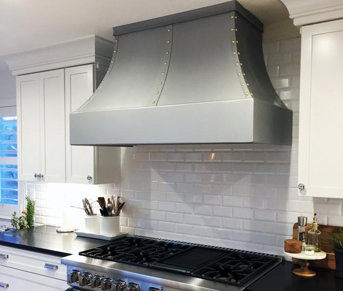 35 Wood Hood Vent Cover Ideas for an Inviting Kitchen