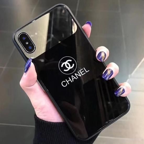 coque iphone 8 chanel