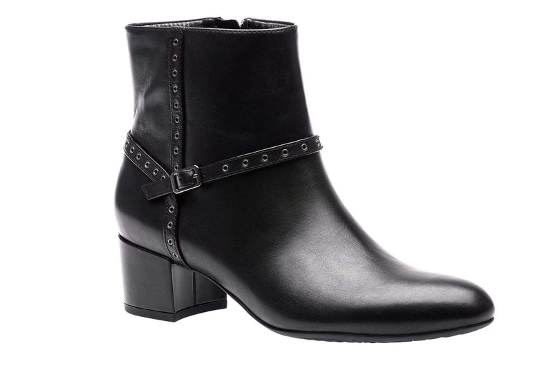 abeo black boots