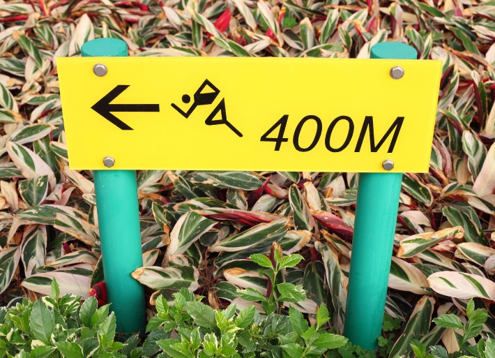 400m Sign Near Jogging Track