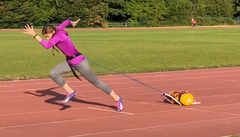 Athlete with long stretched arms for acceleration drills