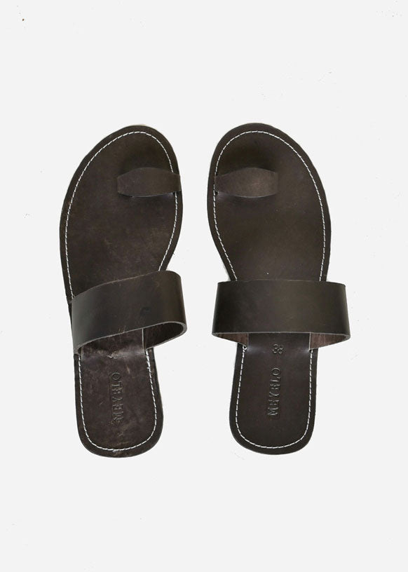 Nuru Sandal