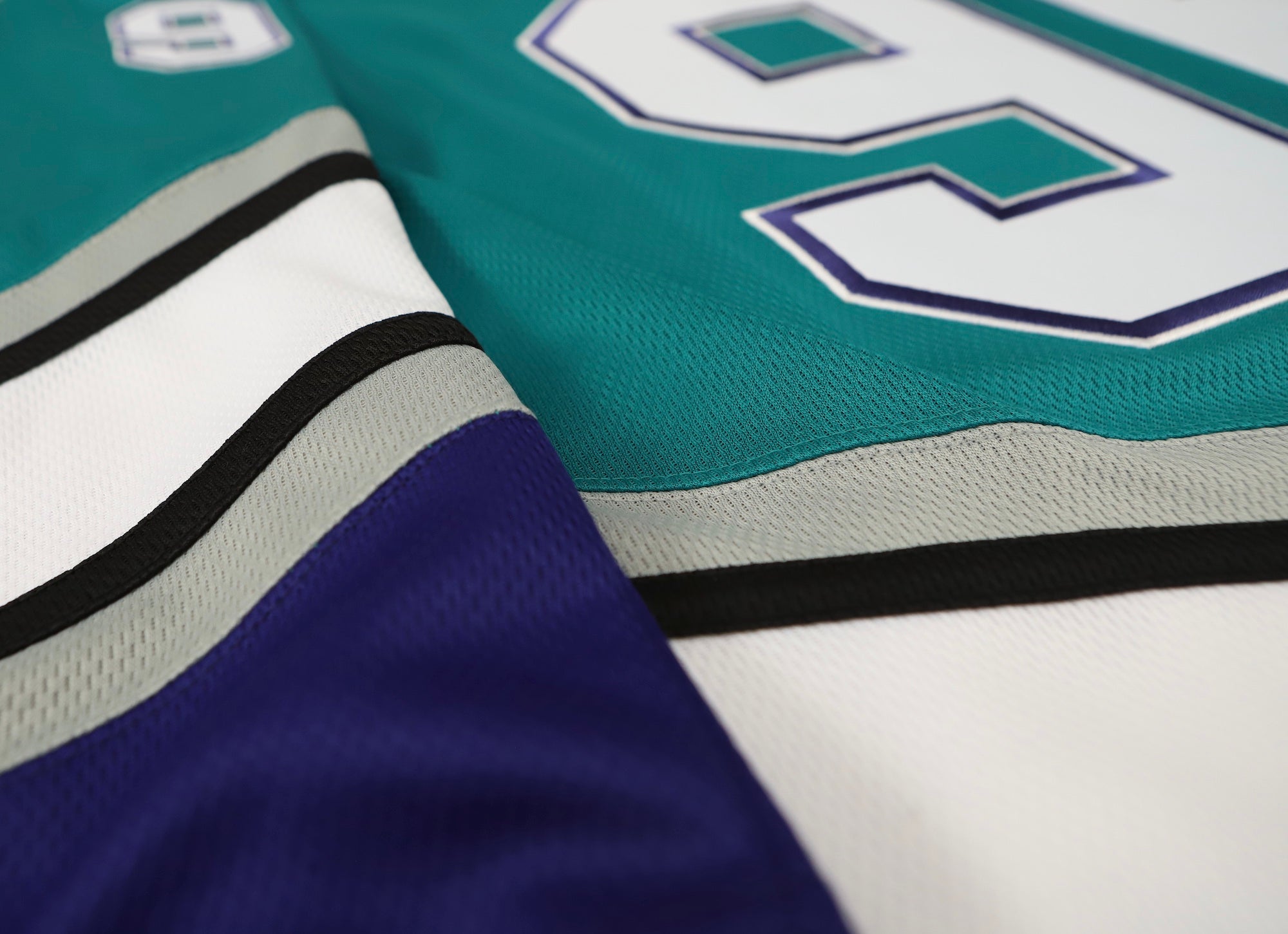 How to Hockey Jersey – Men's League Sweaters