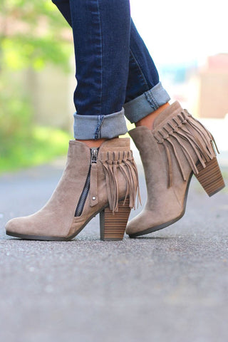 Boots to wear to a concert | Blue Chic Boutique