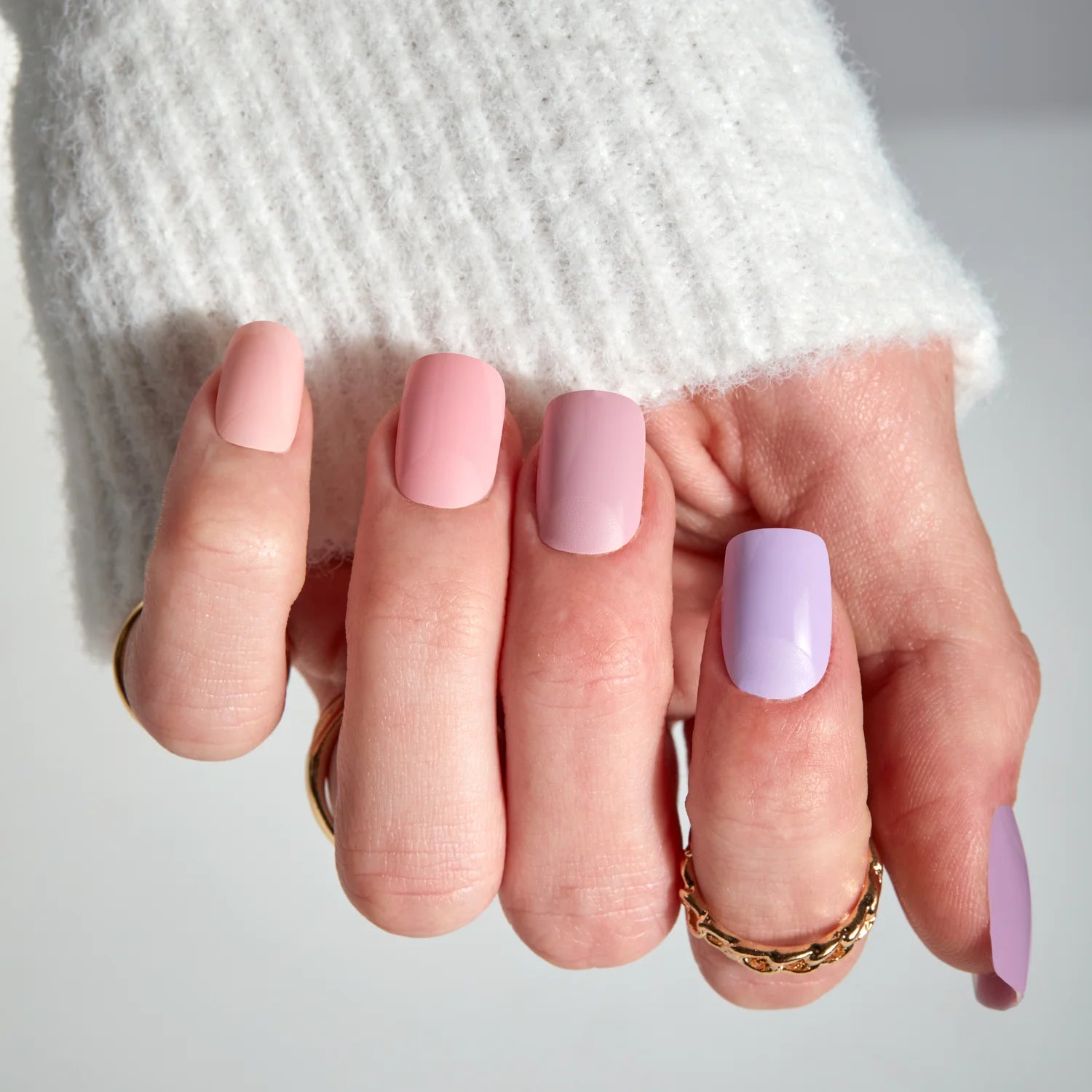 Gel Nails vs Nail Wraps: What are the Differences & Which Manicure