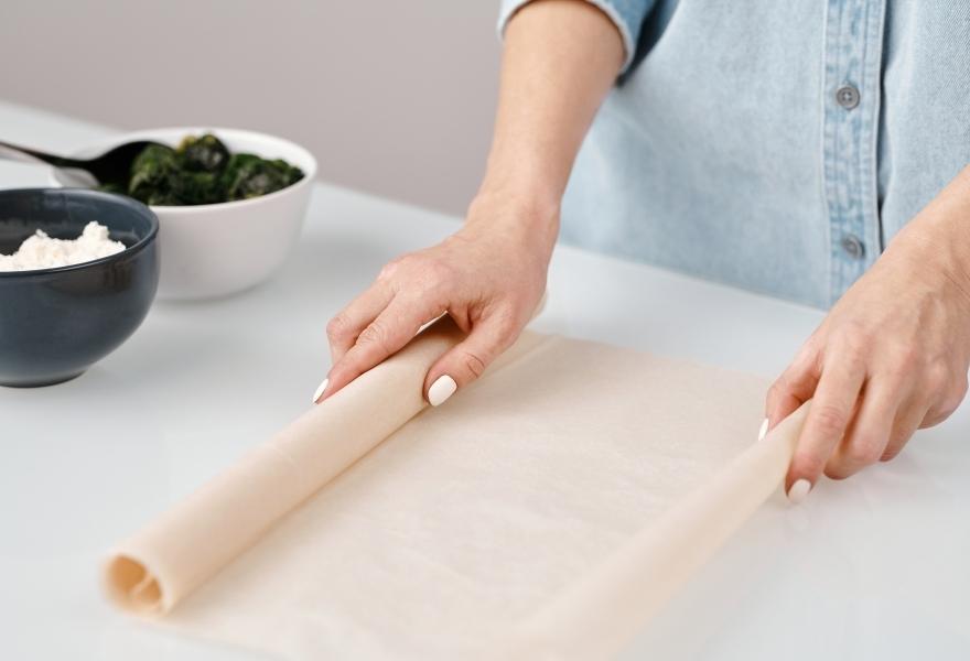 Rouleau de papier cuisson pour gâteaux à bords hauts