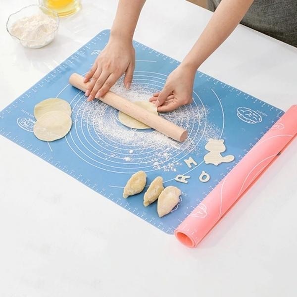 tapis de patisserie silicone pour pétrir la pâte comme un boulanger
