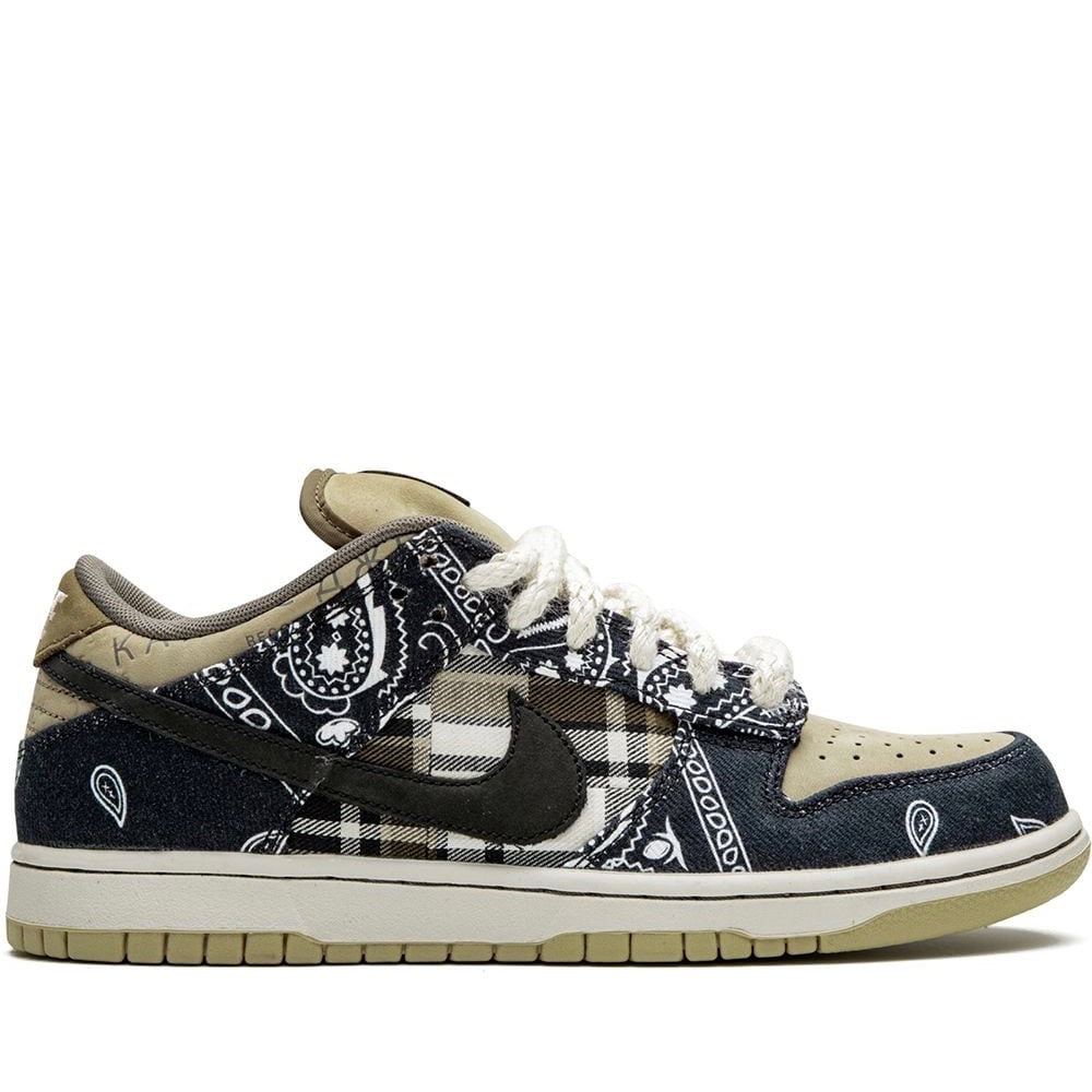 NIKE SB Dunk Low x Travis Scott 