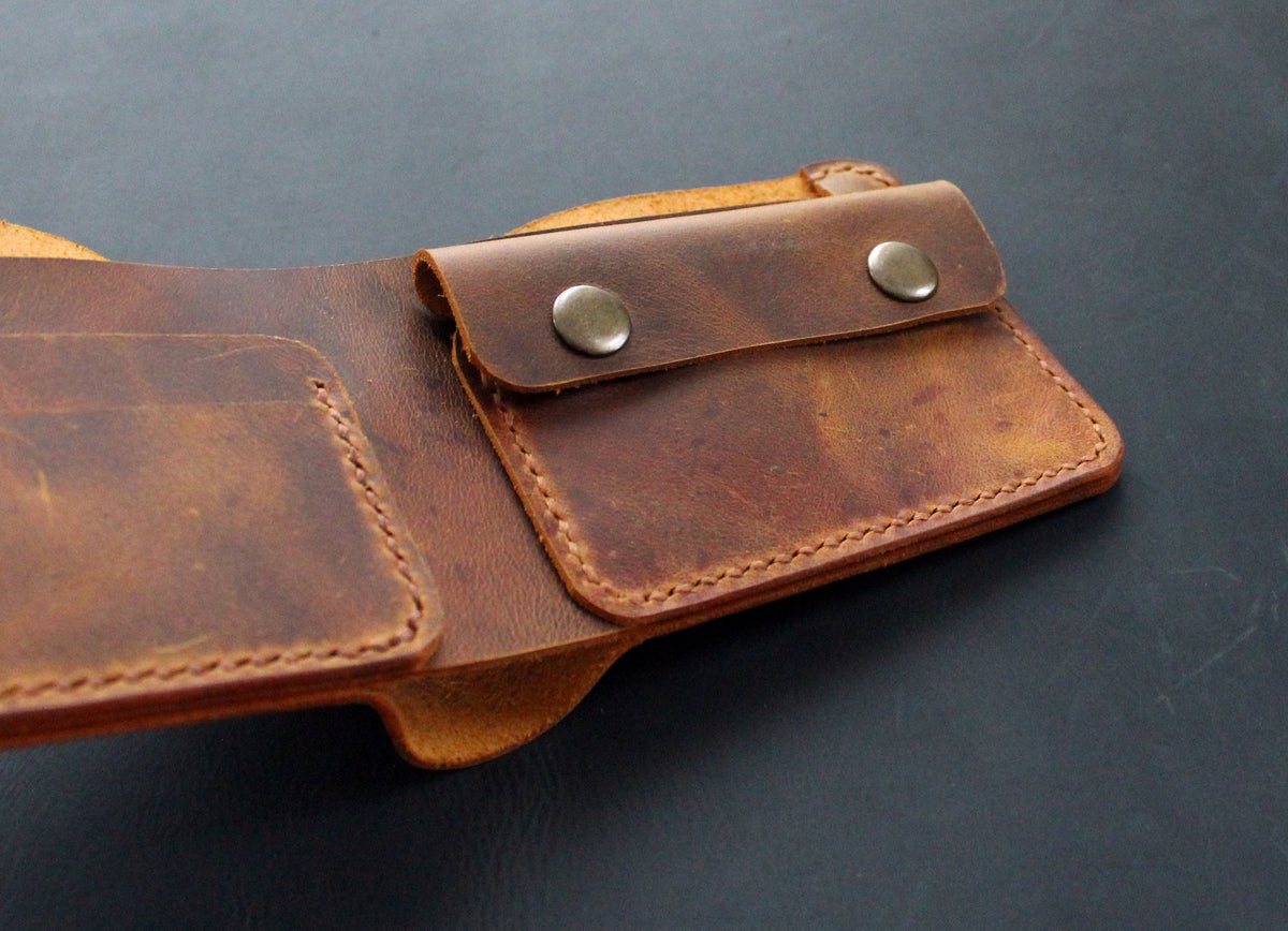Handmade leather bifold wallet Tobacco – Anger Refuge