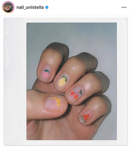 Mixed fruit nails by @nail_unistella