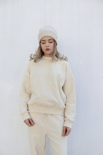 Toat White Pullover Sweater USD$51.37