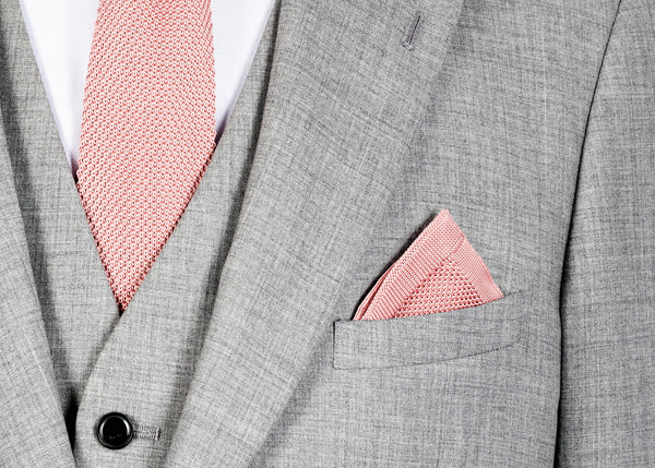 How to fold a pocket square The Presidential Fold close up