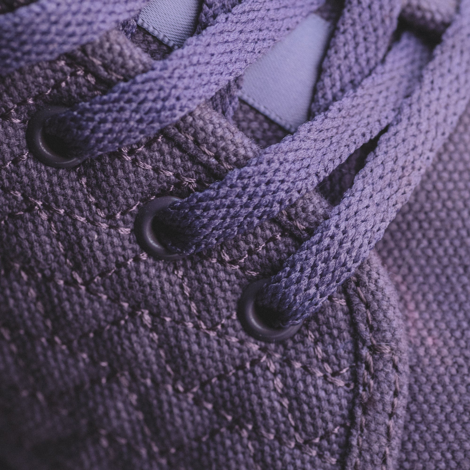 unity purple roamer showing laces of the shoe