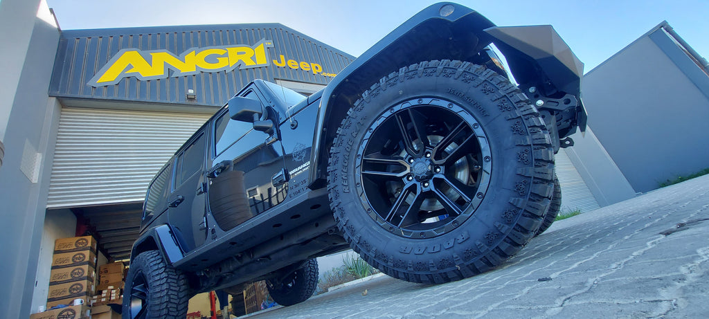 ANGRi Topfire Jeep Wrangler