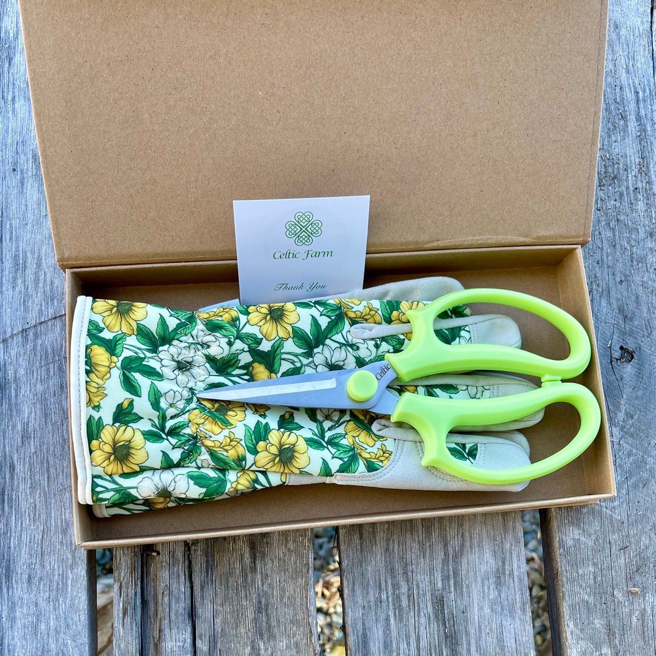 Garden Gift Box - Gloves and Garden Snips