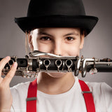Imagen de clarinete con persona