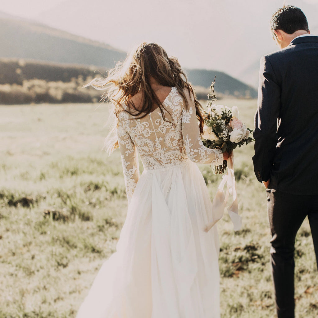 Vintage Long Sleeve Ivory Lace Chiffon Scoop Wedding Dresses